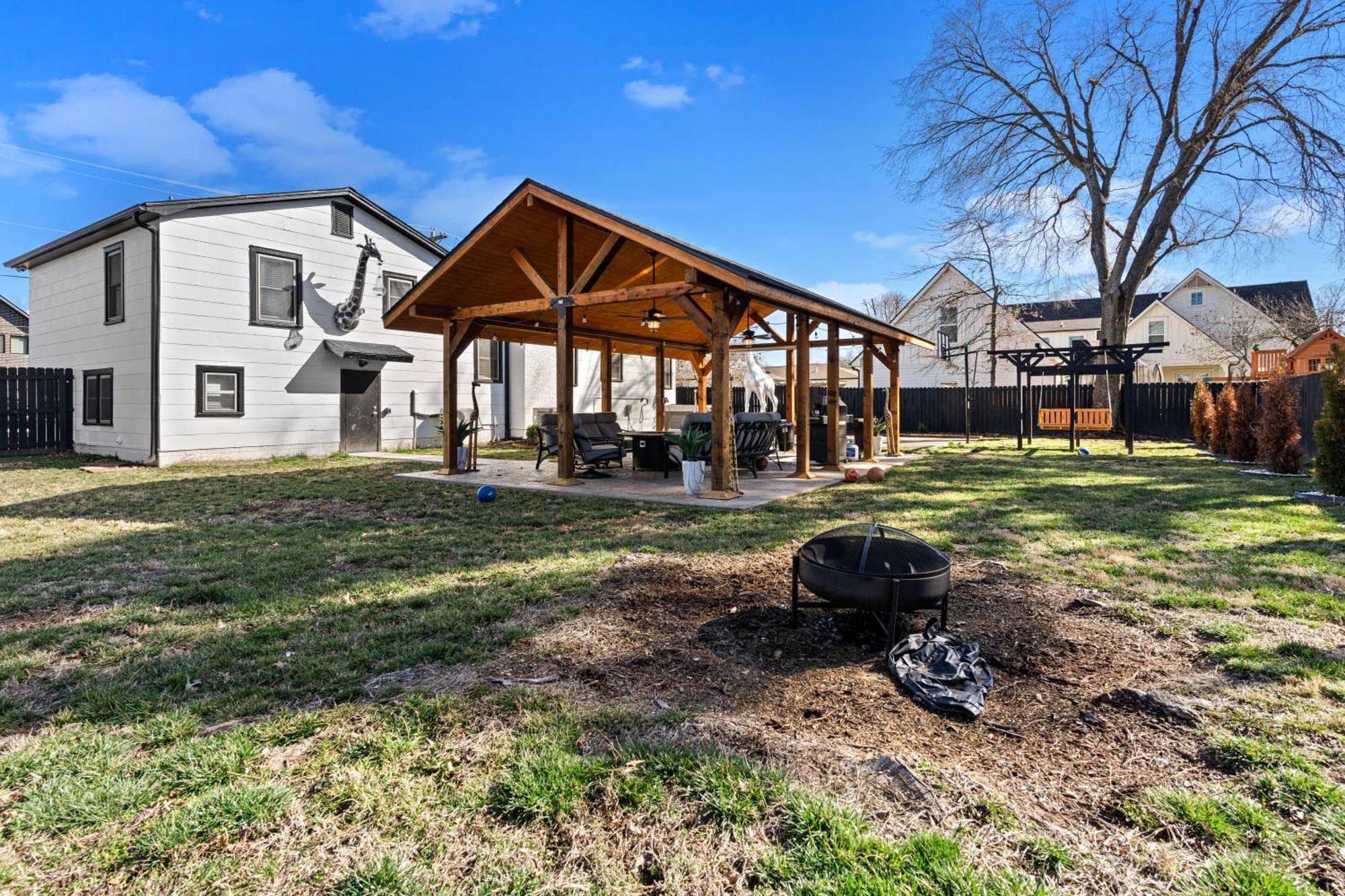 Holiday home Bella Elegant Family Retreat In Downtown Bentonville