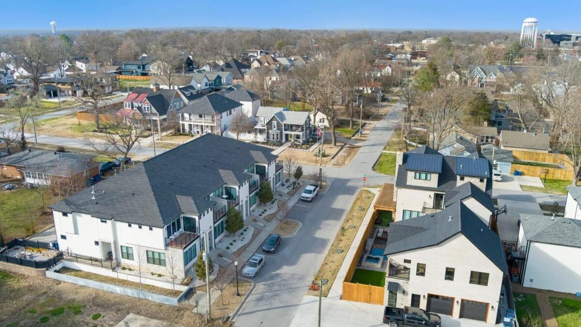 Be Downtown-walk To Square- Bikes Available Holiday home *