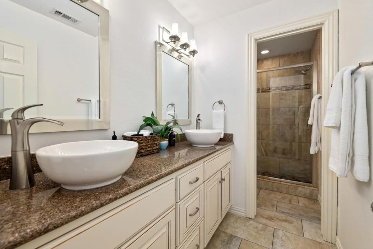 Club Coler- Ultimate Bike Home-near Dt Holiday home Bentonville