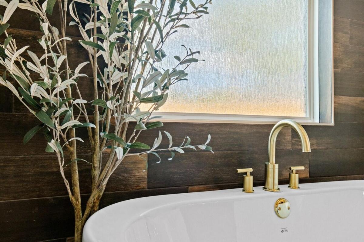 The Fillmore - Hot Tub - 1 Mi To Downtown Bentonville