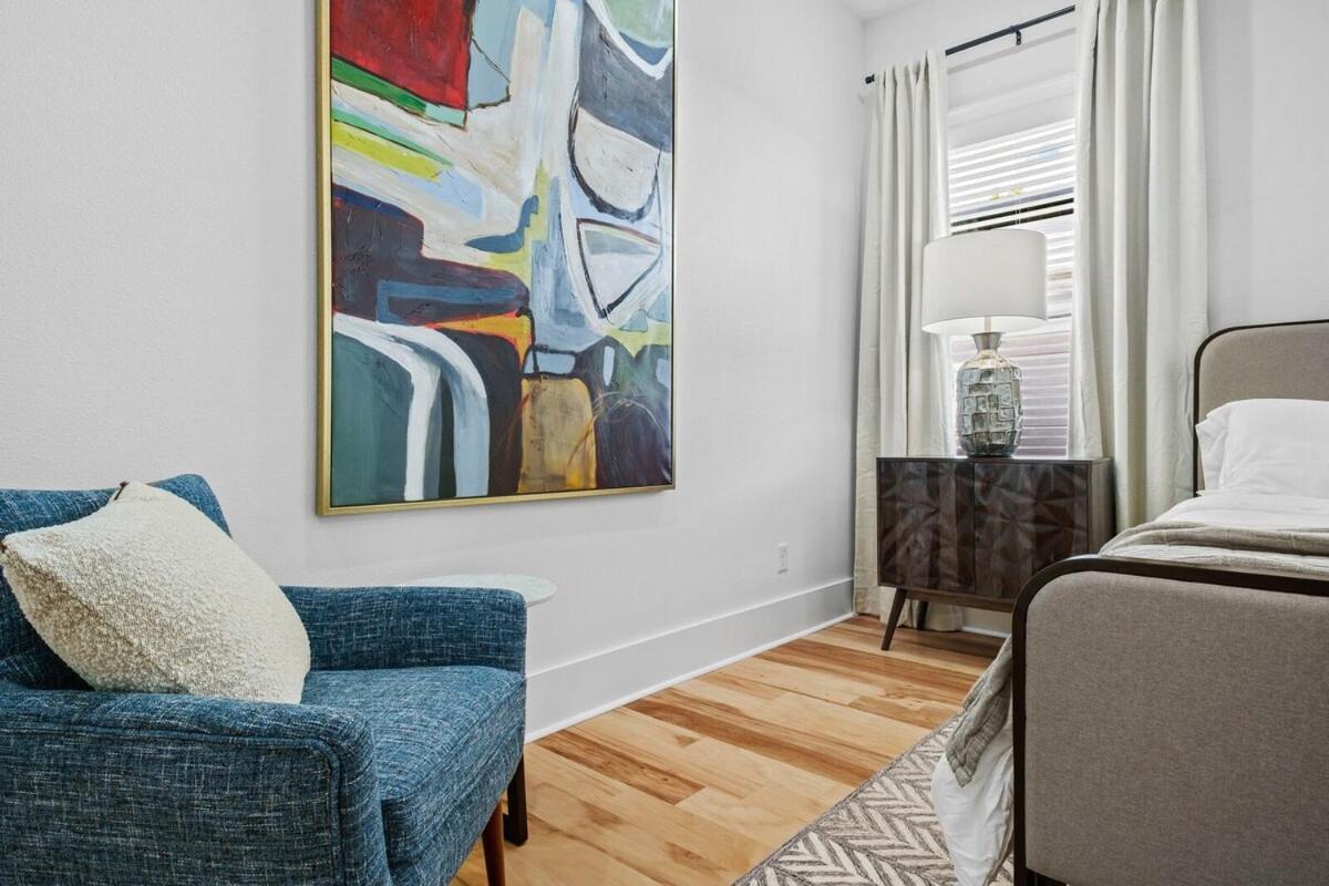 The Fillmore - Hot Tub - 1 Mi To Downtown Holiday home