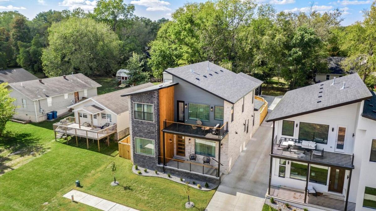 Holiday home The Fillmore - Hot Tub - 1 Mi To Downtown Bentonville