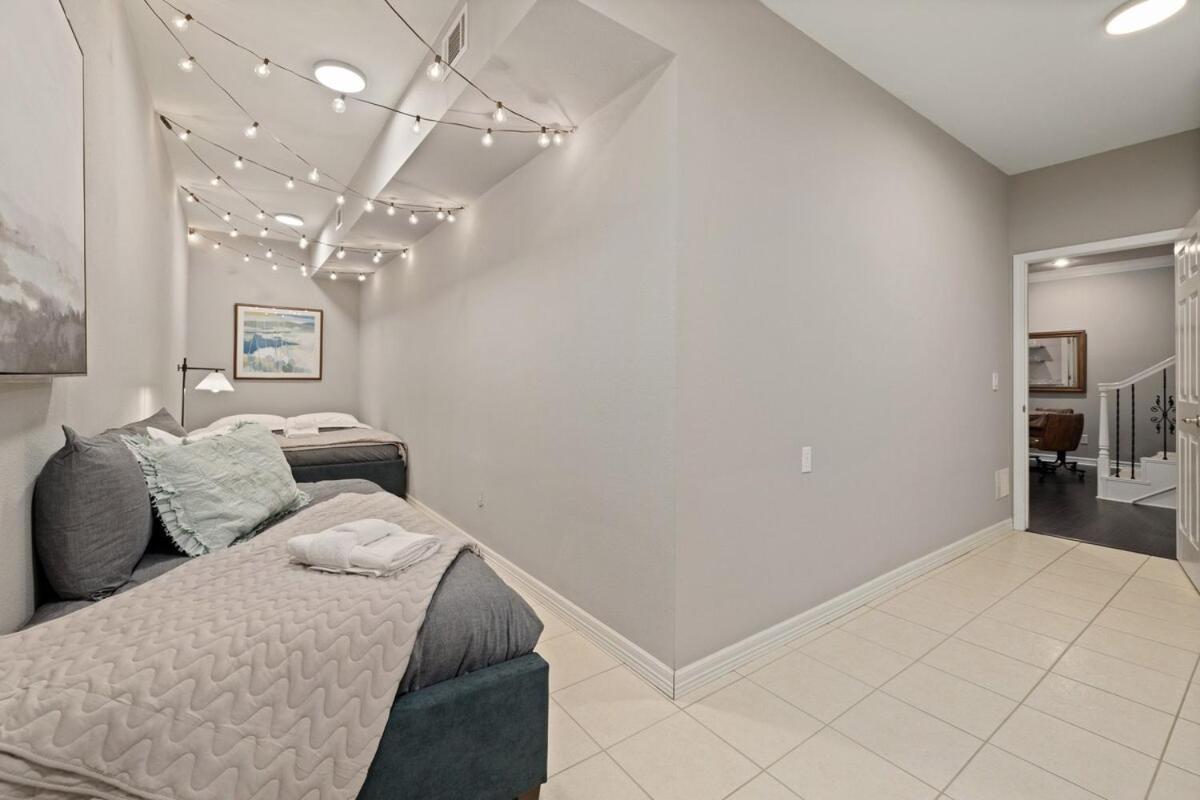 Holiday home The Genesis-bike Friendly-hot Tub- Sleeps 15 Bentonville