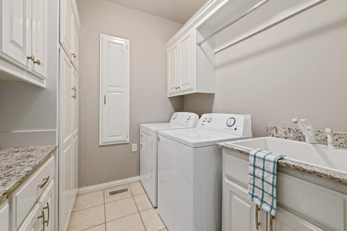 Holiday home The Genesis-bike Friendly-hot Tub- Sleeps 15 *
