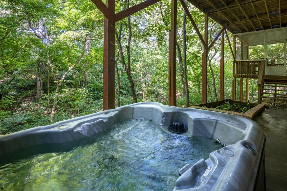 The Genesis-bike Friendly-hot Tub- Sleeps 15 Bentonville
