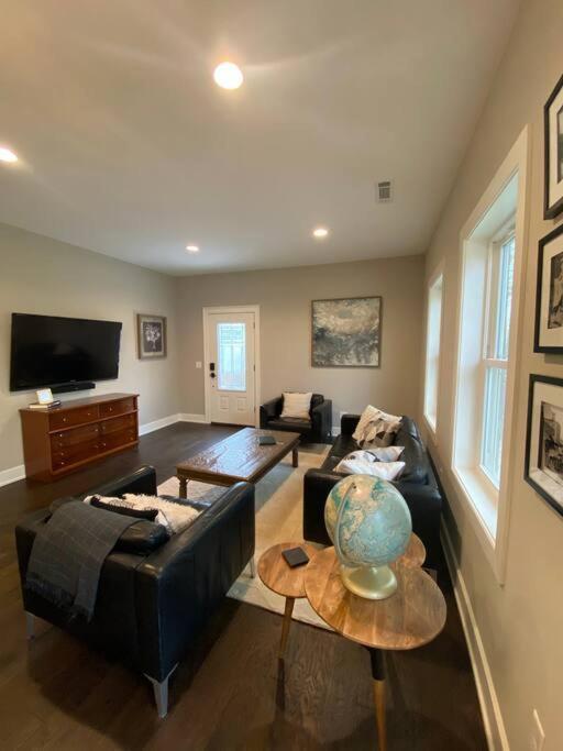 Apartment Carriage House On Historic Square Bentonville