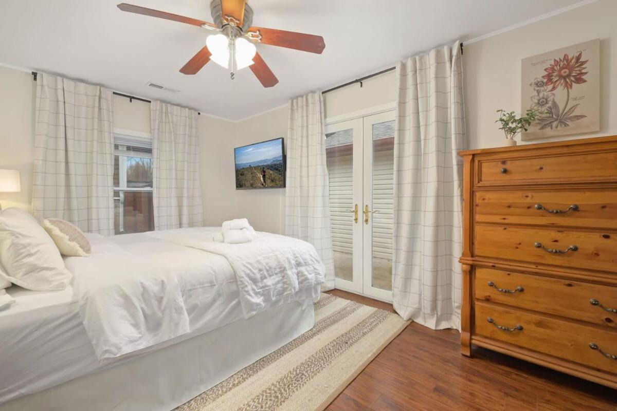 The Traveler Walkable To Dt Holiday home *