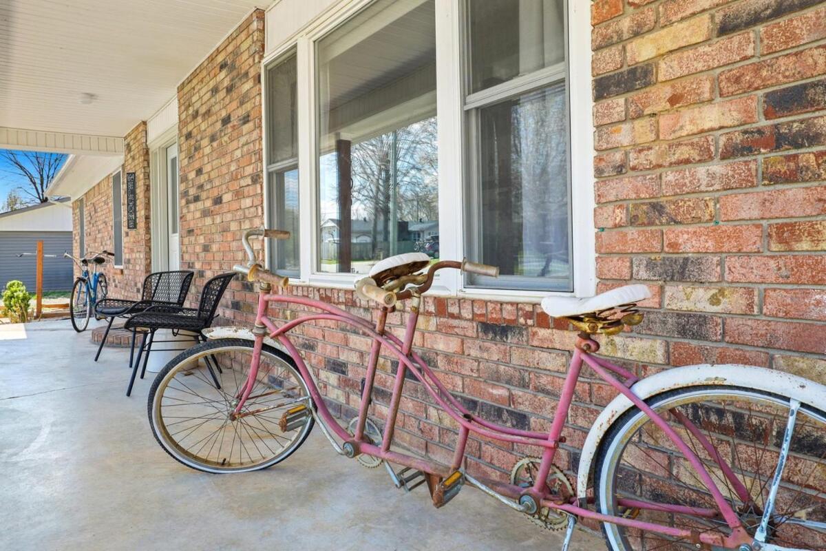 Emerald 1 Mi To Dt Holiday home