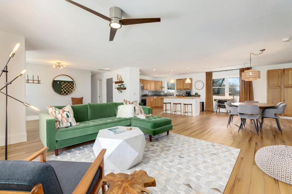 Holiday home Emerald 1 Mi To Dt *