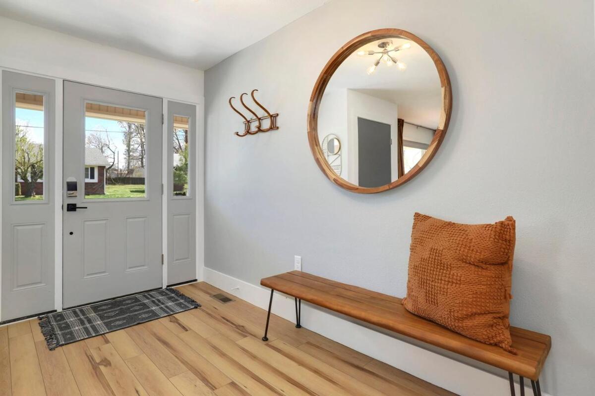Emerald 1 Mi To Dt Holiday home