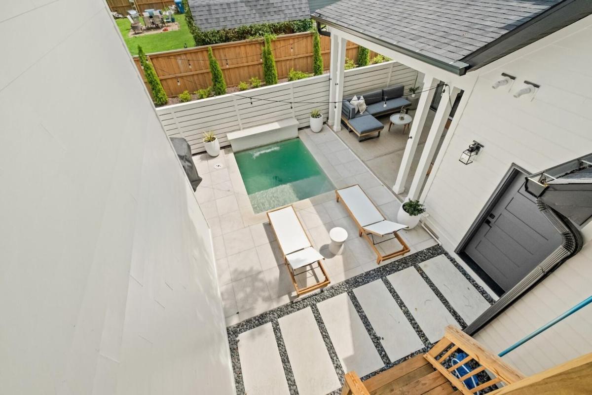 The Weekender House Pool Downtown Holiday home Bentonville