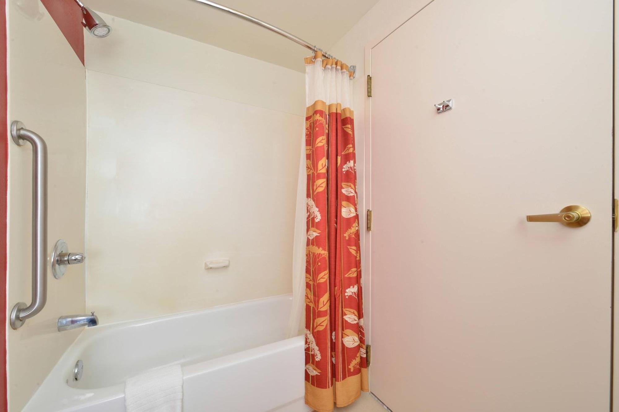 Courtyard By Marriott Hotel Bentonville