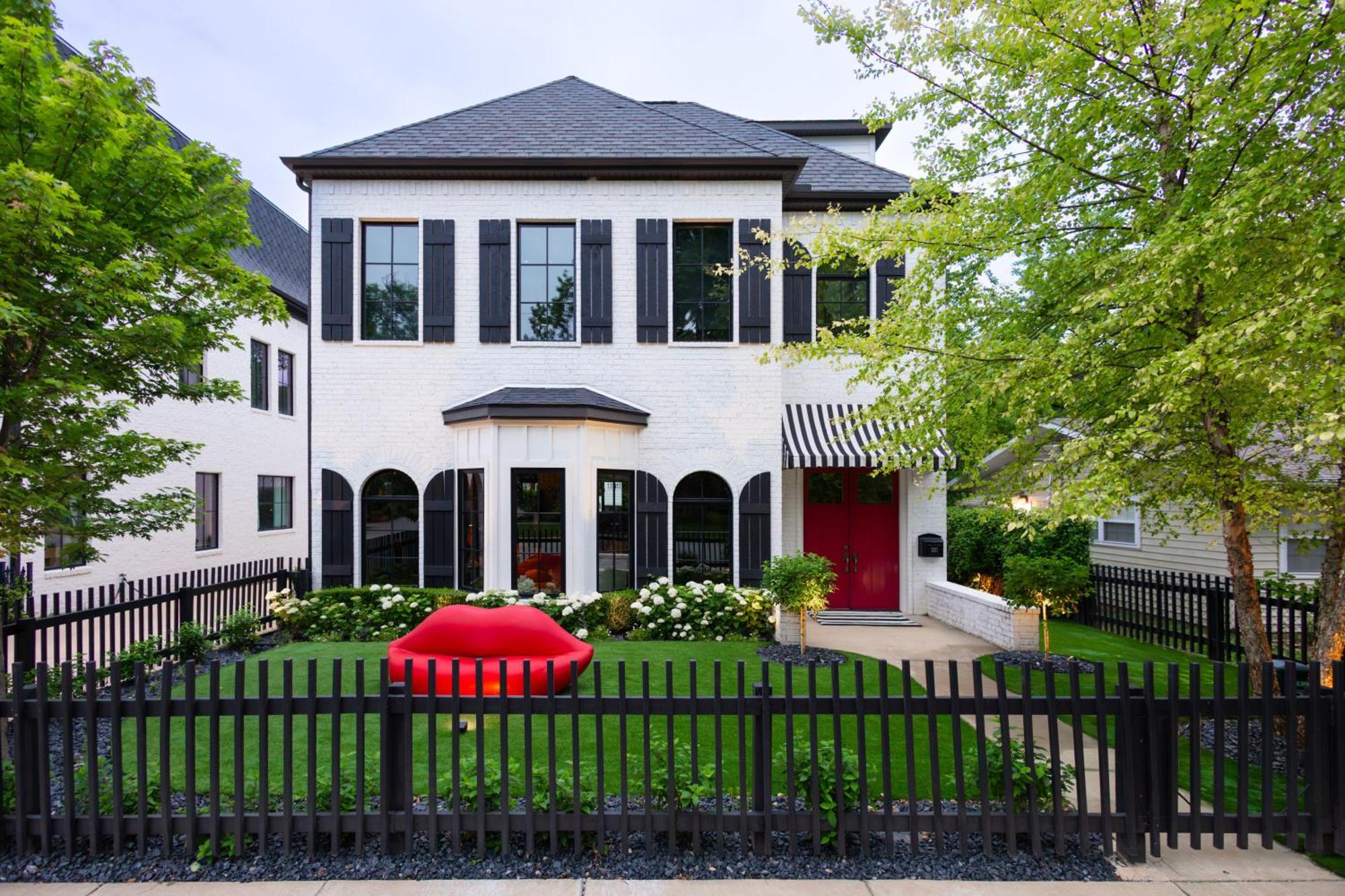 Beryl West - Elegant, Artful, Pet-friendly Holiday home Bentonville