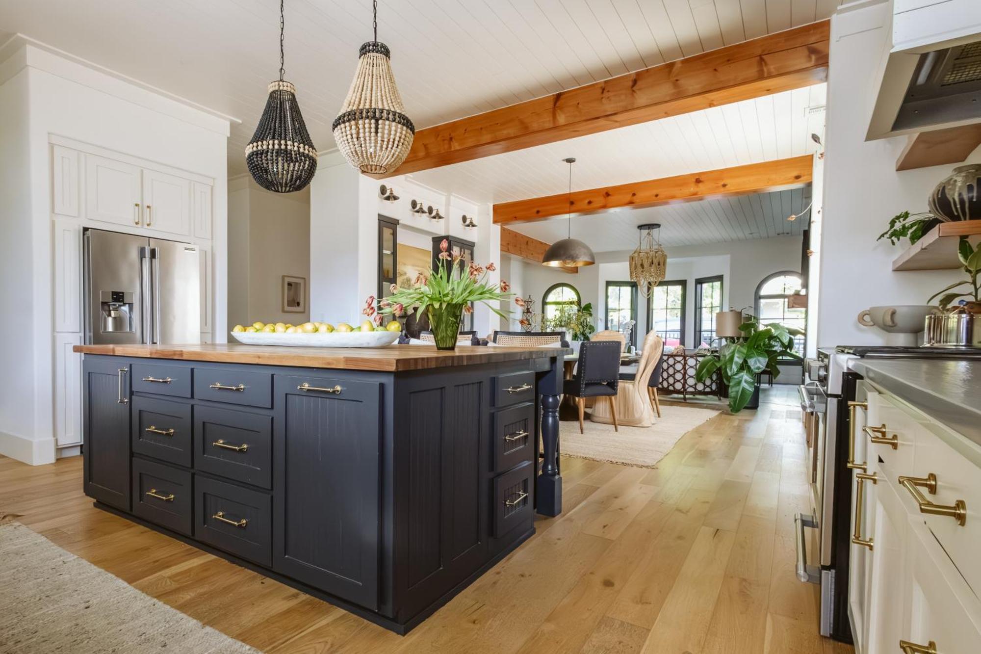 Beryl West - Elegant, Artful, Pet-friendly Holiday home