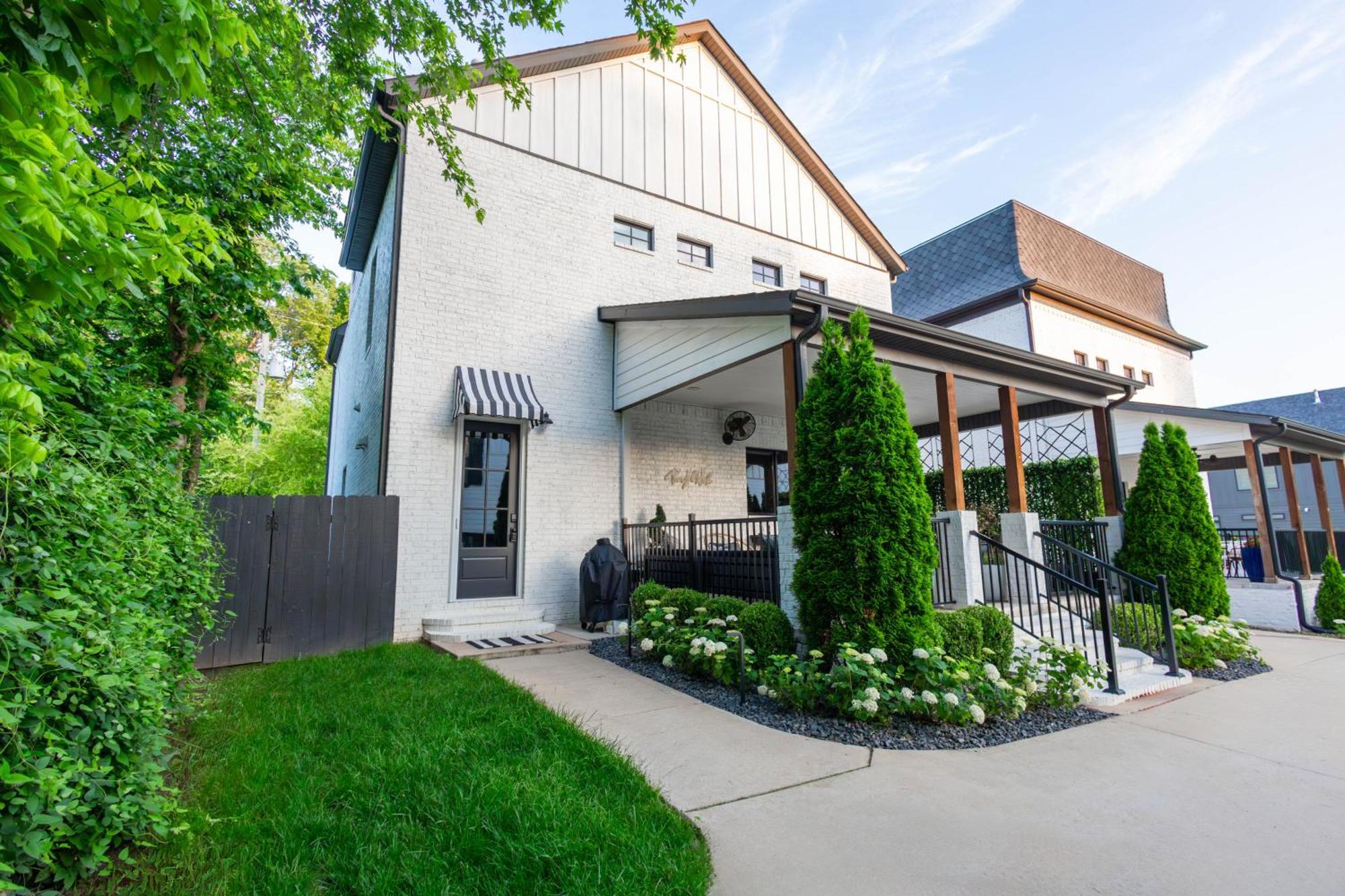 Beryl West - Elegant, Artful, Pet-friendly Holiday home *