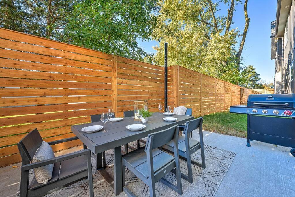 Holiday home Lux Haus Bentonville, Momentary Views & Bike Trail Bentonville