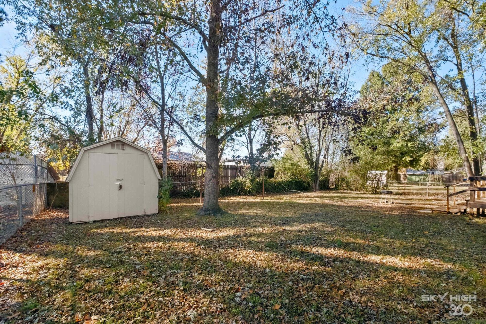 Beth Ln Breakaway Family Home-blocks From Walmart Hq Holiday home *