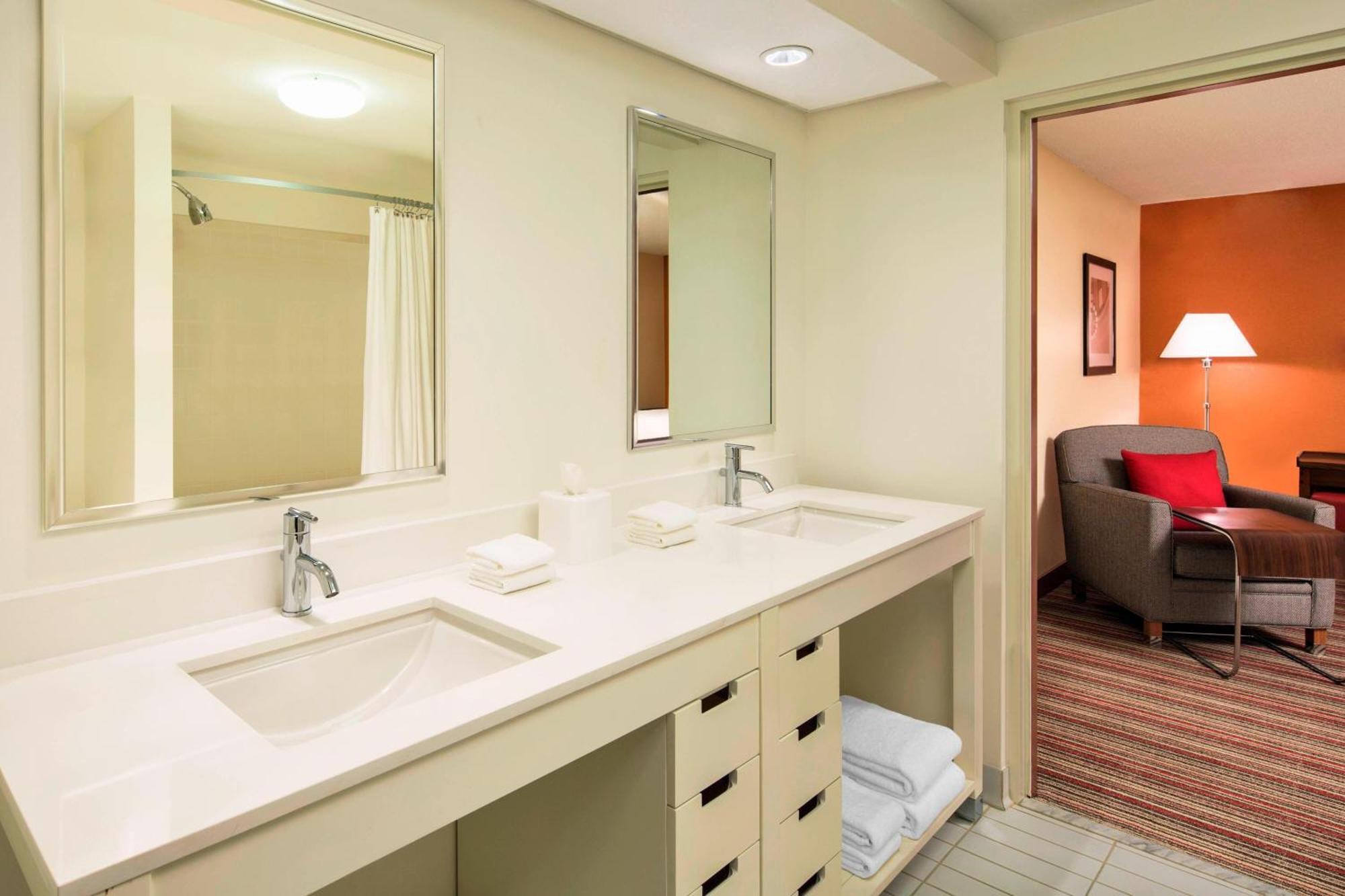 Four Points Hotel 4*