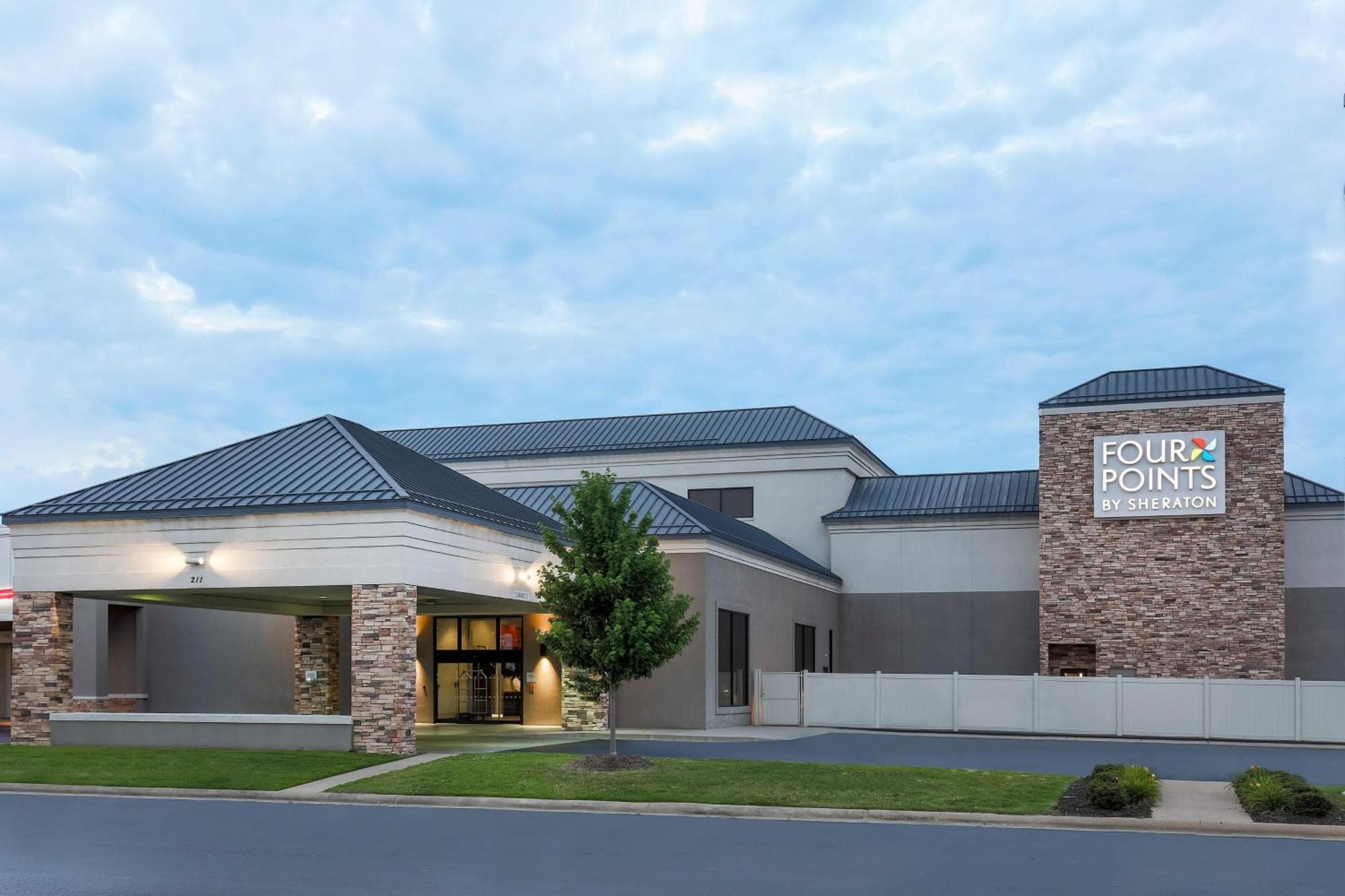 Four Points 4* Bentonville