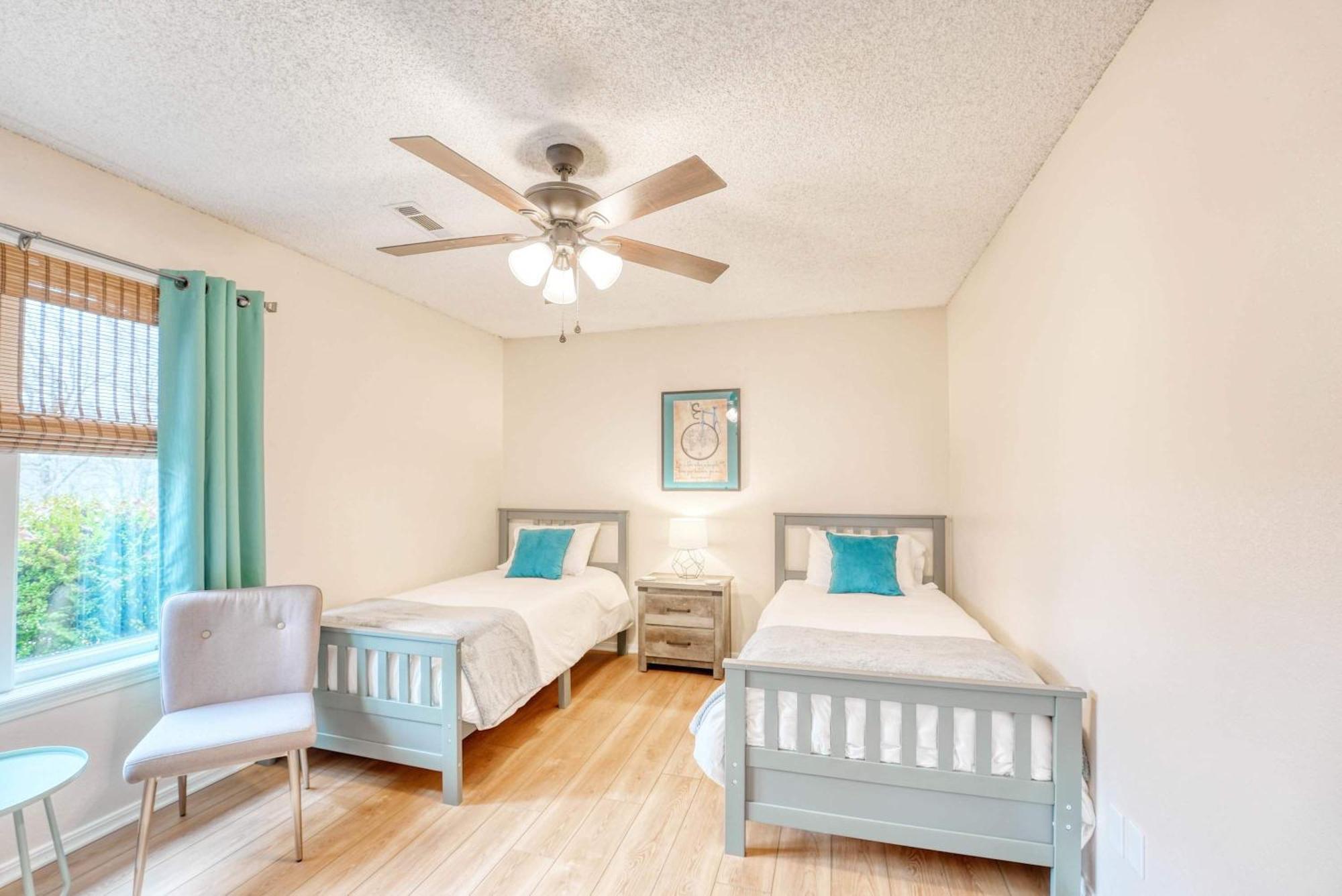 Holiday home Modern Retreat - Sleeps 6 Near Trails Bentonville