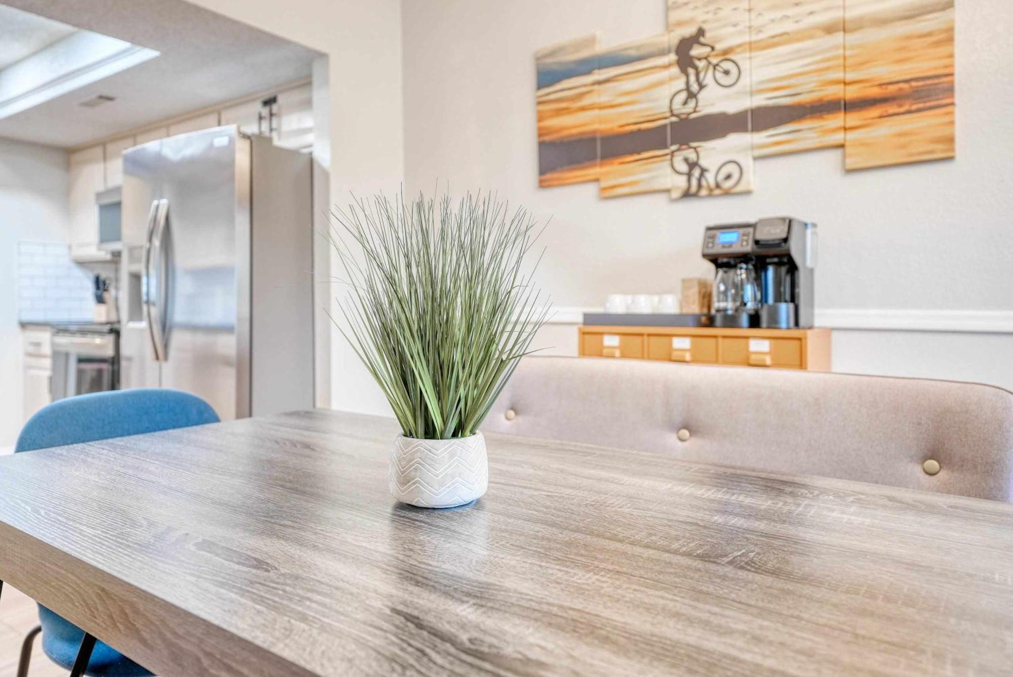 Modern Retreat - Sleeps 6 Near Trails Bentonville