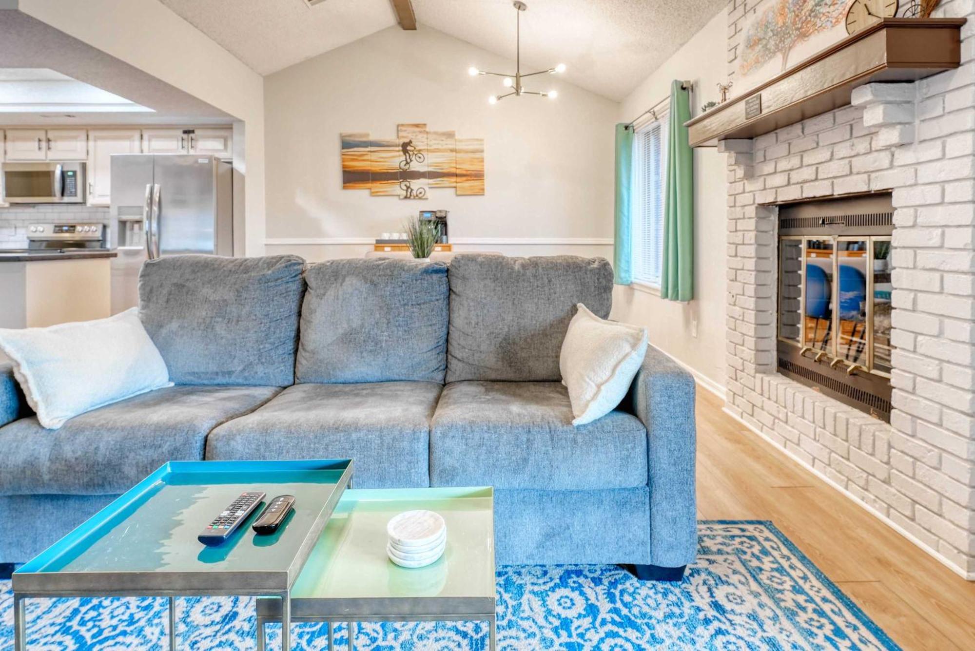 Holiday home Modern Retreat - Sleeps 6 Near Trails Bentonville