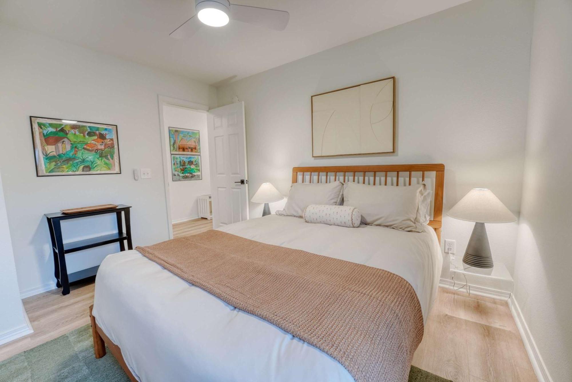 Modern 3br Half Mile To Square
