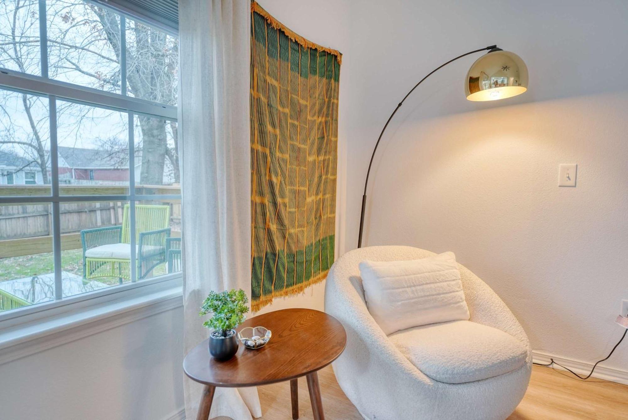 Modern 3br Half Mile To Square