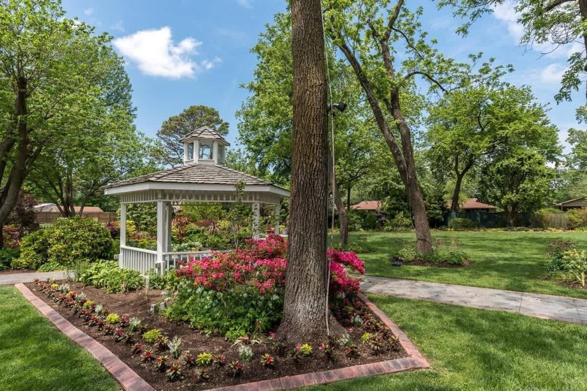 Walk To Square - Cozy & Convenient