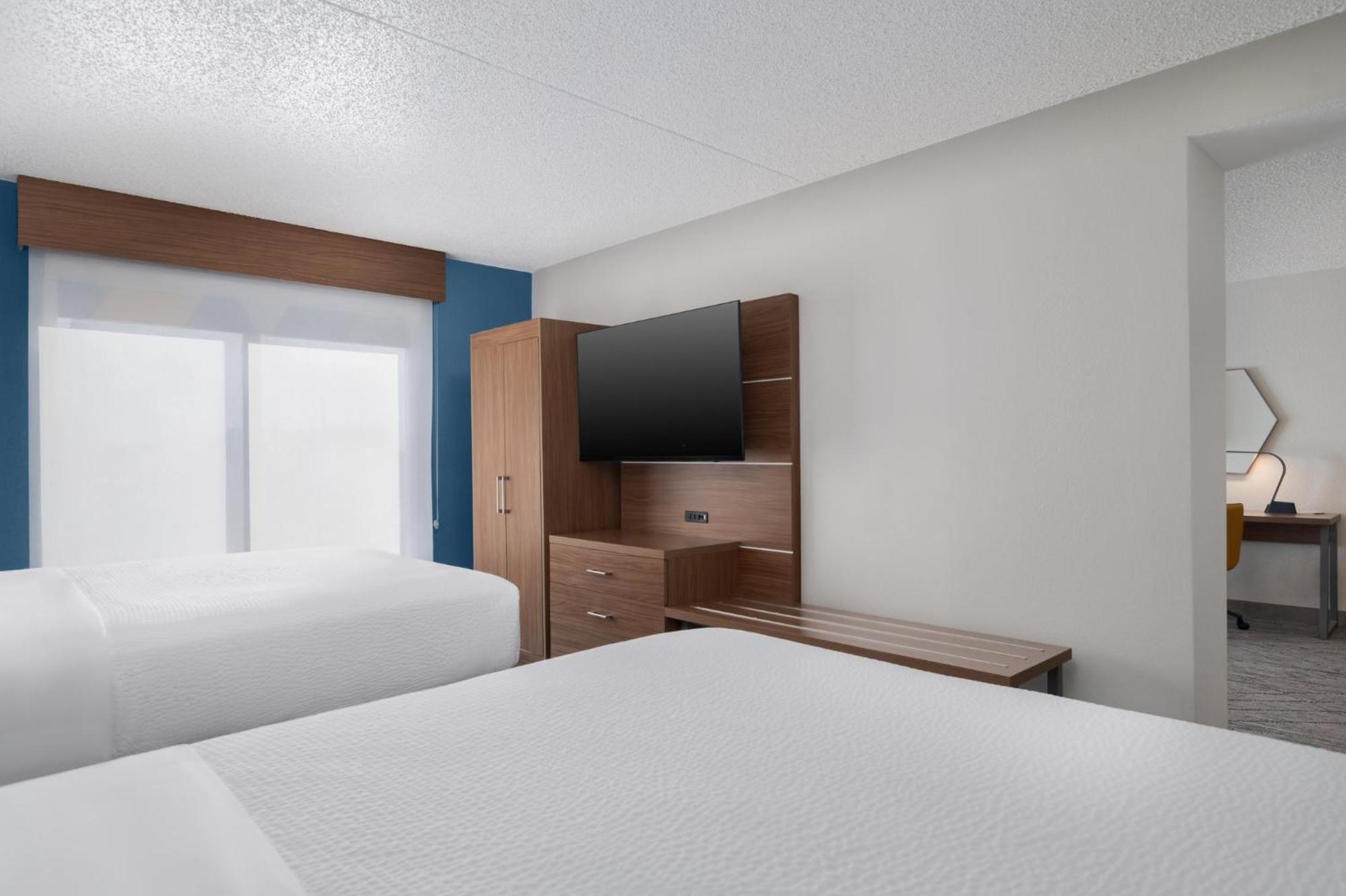 Express & By Ihg