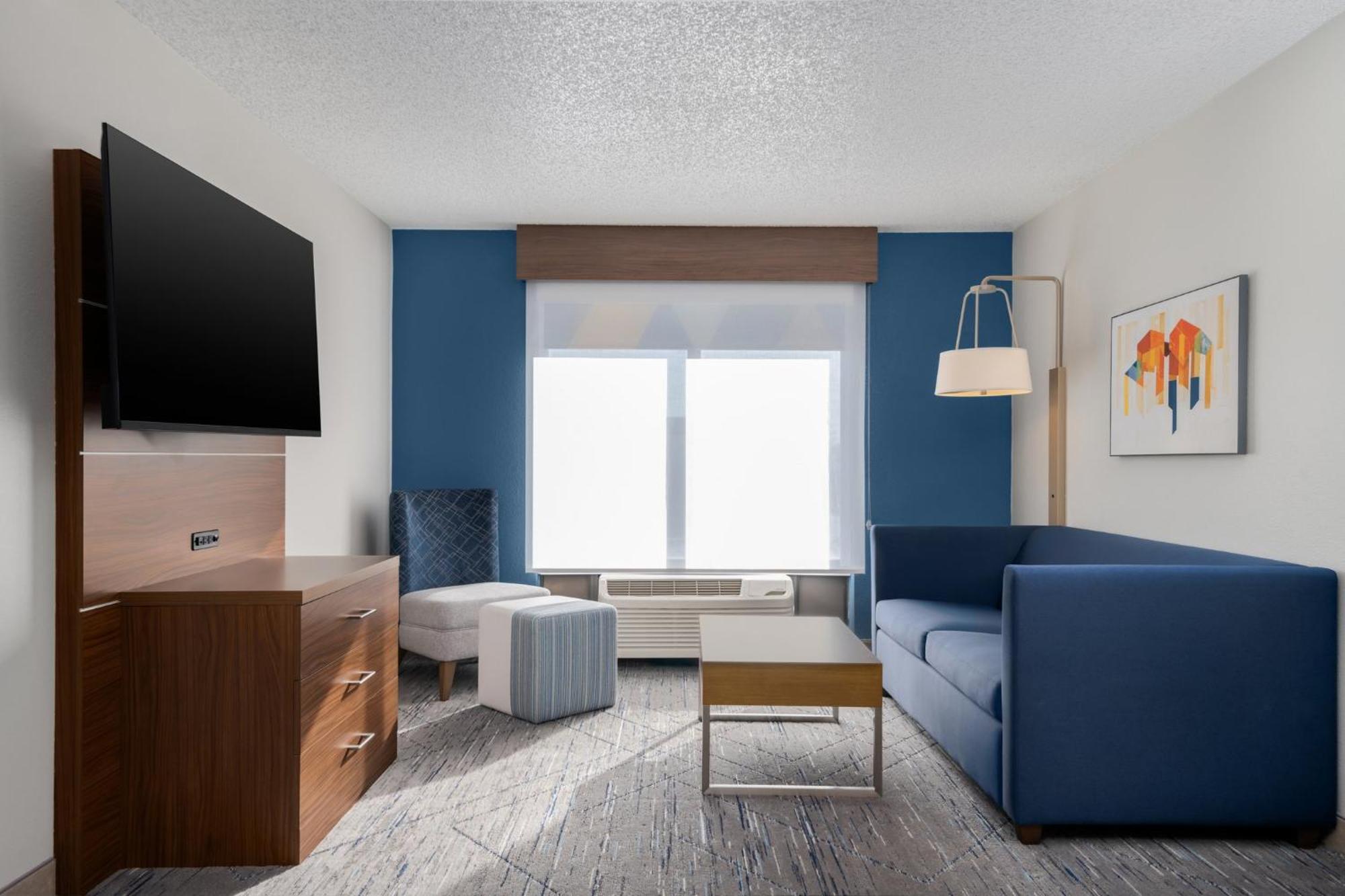 Express & By Ihg Bentonville