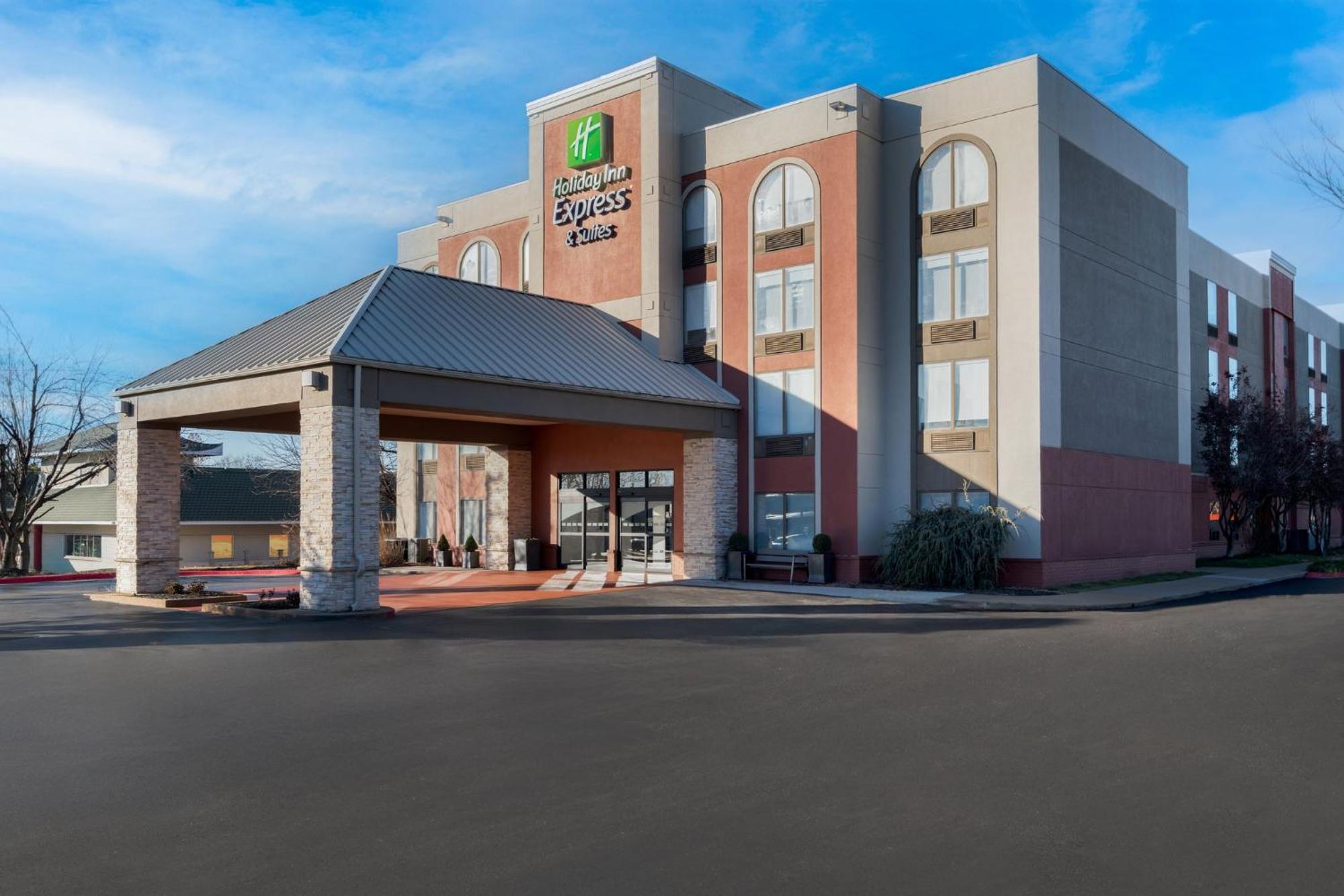 Express & By Ihg Hotel 2*