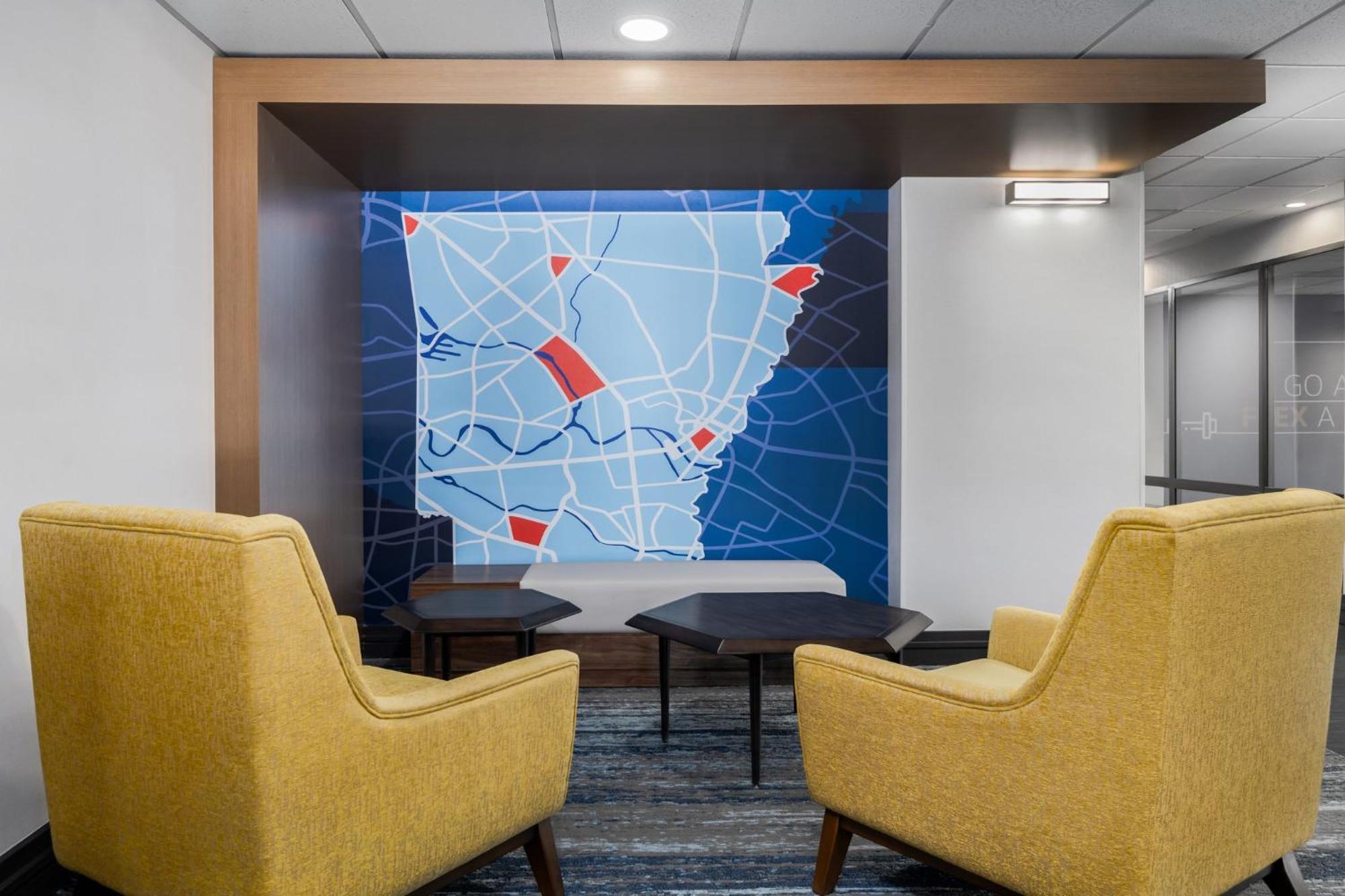 Express & By Ihg Hotel Bentonville