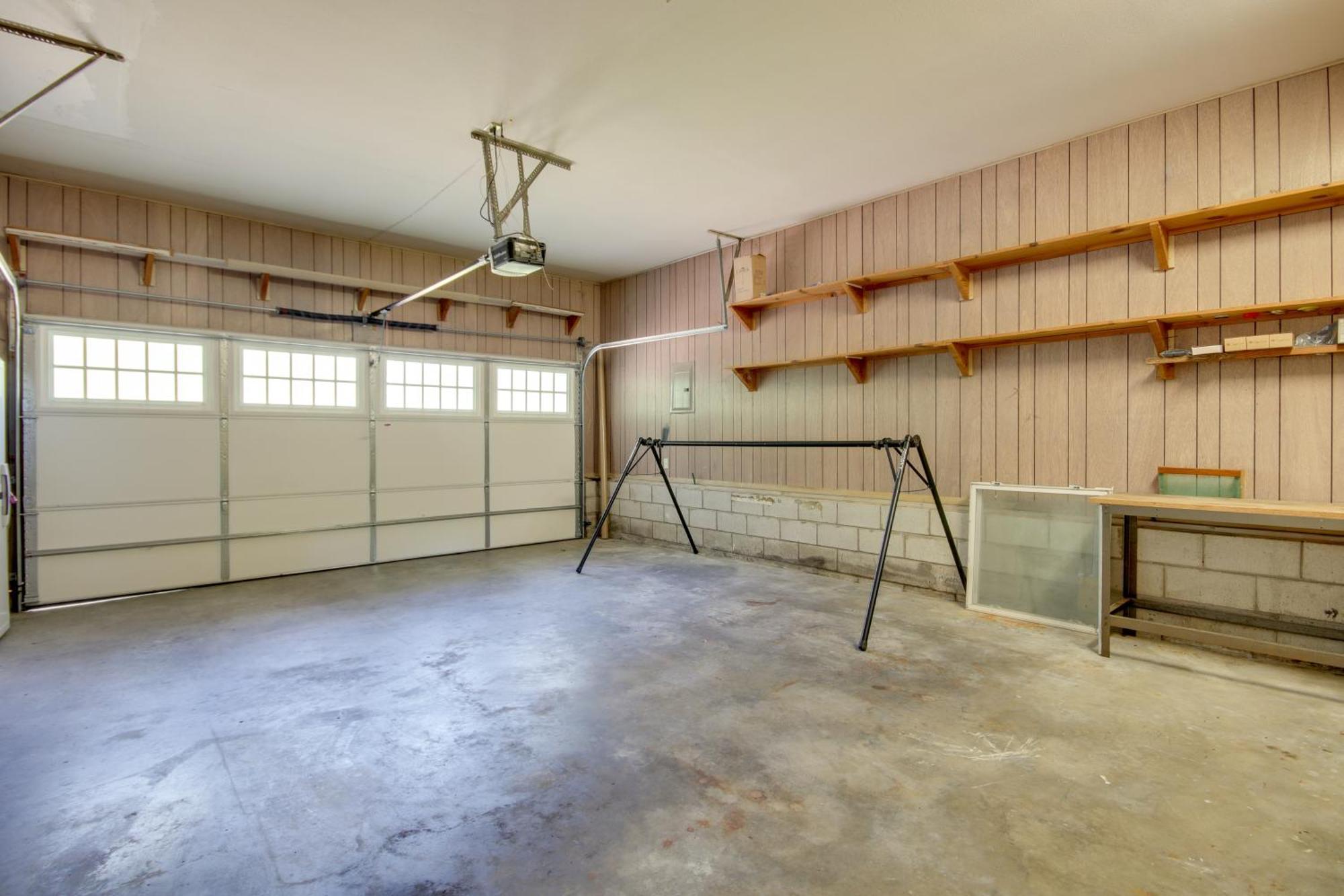 Sunny And Chic Retreat With Spacious Yard And Patio! Bentonville