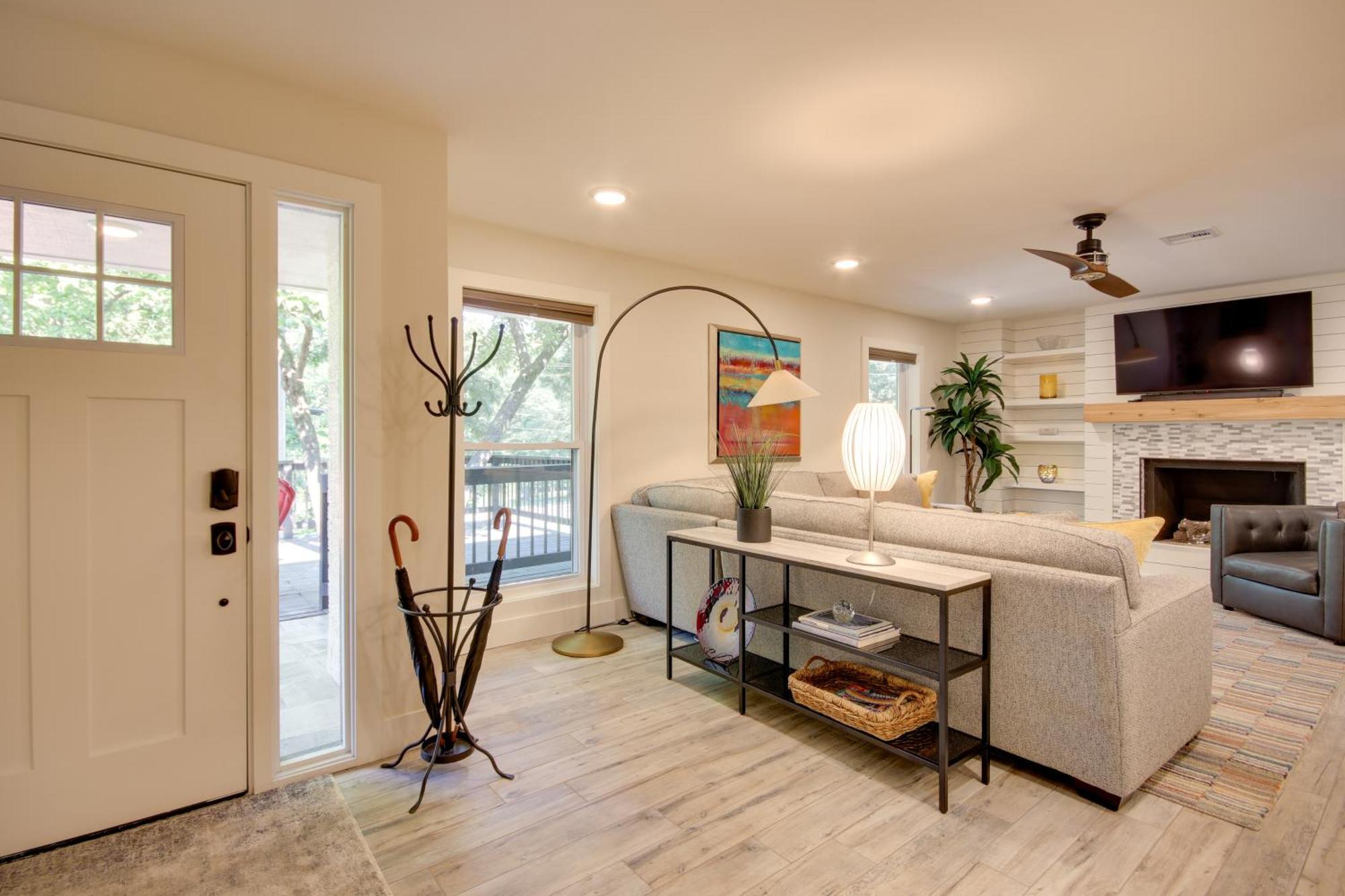 Sunny And Chic Retreat With Spacious Yard And Patio! Holiday home *