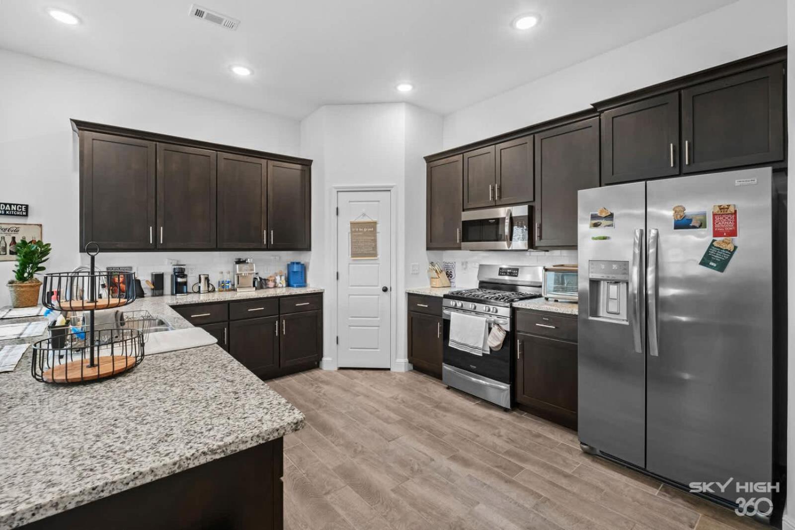Cozey Pet-friendly Hideout Near Xna *