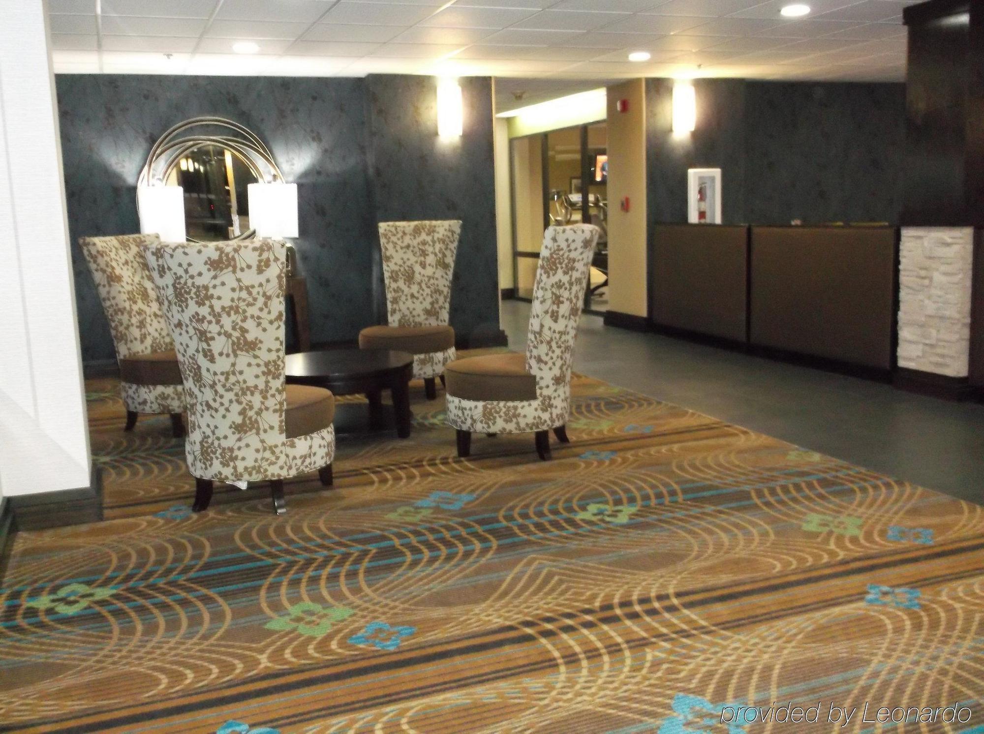 Express & By Ihg Hotel 2*