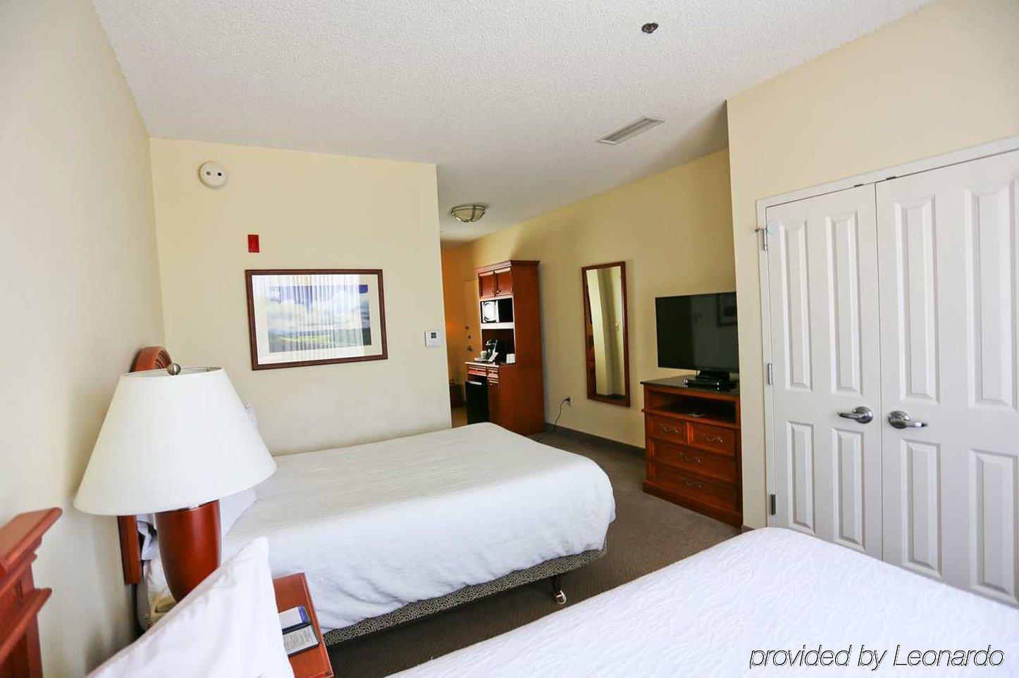 Hilton Garden Rogers 4*
