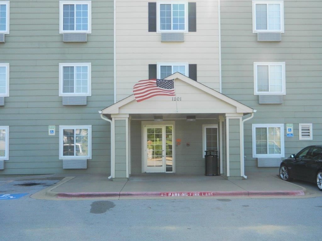 Extended America Select -