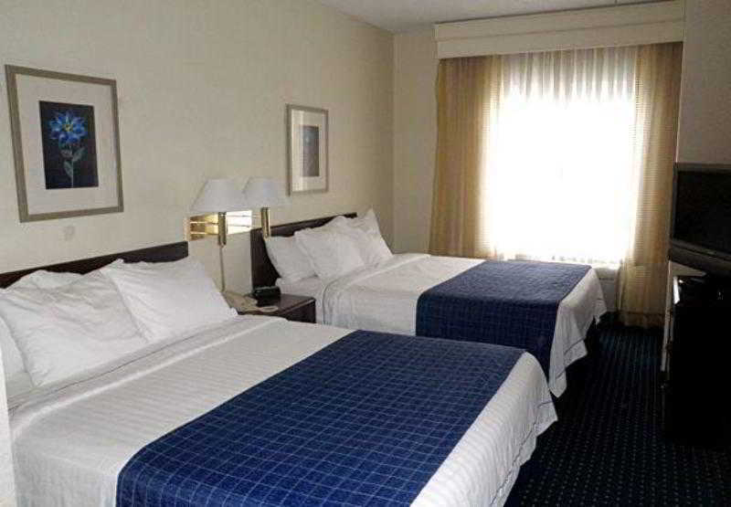 Hotel Springhill By Marriott