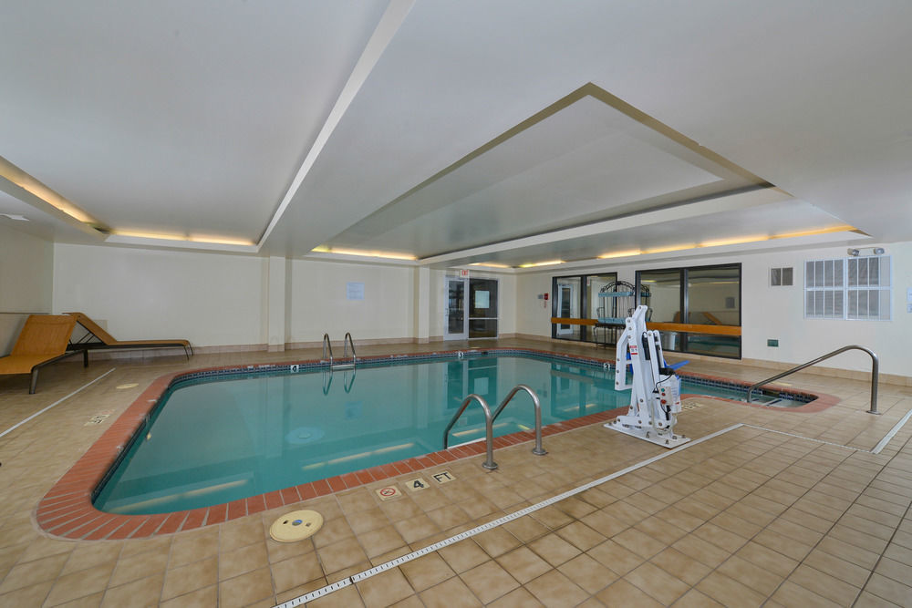Courtyard By Marriott Bentonville