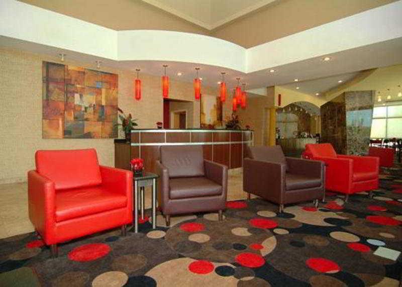 Hotel Comfort - Rogers 2*