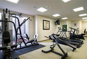 Hilton Garden Rogers Hotel 4*