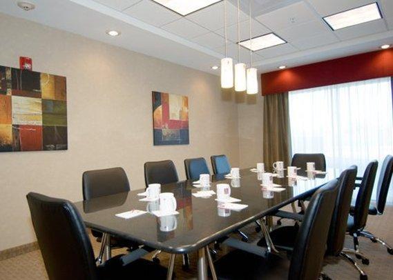 Hotel Comfort - Rogers 2*