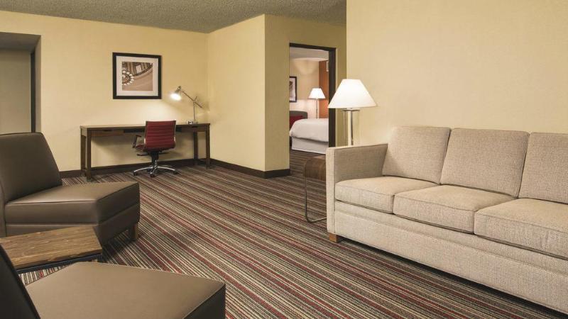 Clarion & Conference Center Bentonville