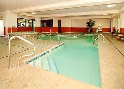 Clarion & Conference Center Hotel 3*
