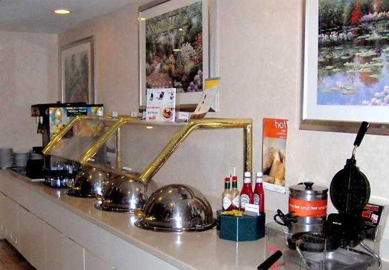 Courtyard By Marriott