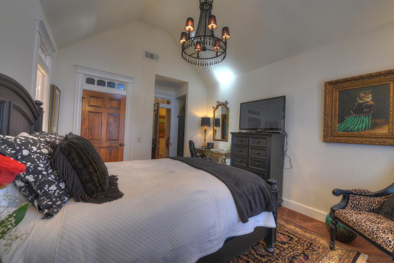 The Victoria 3* Bentonville