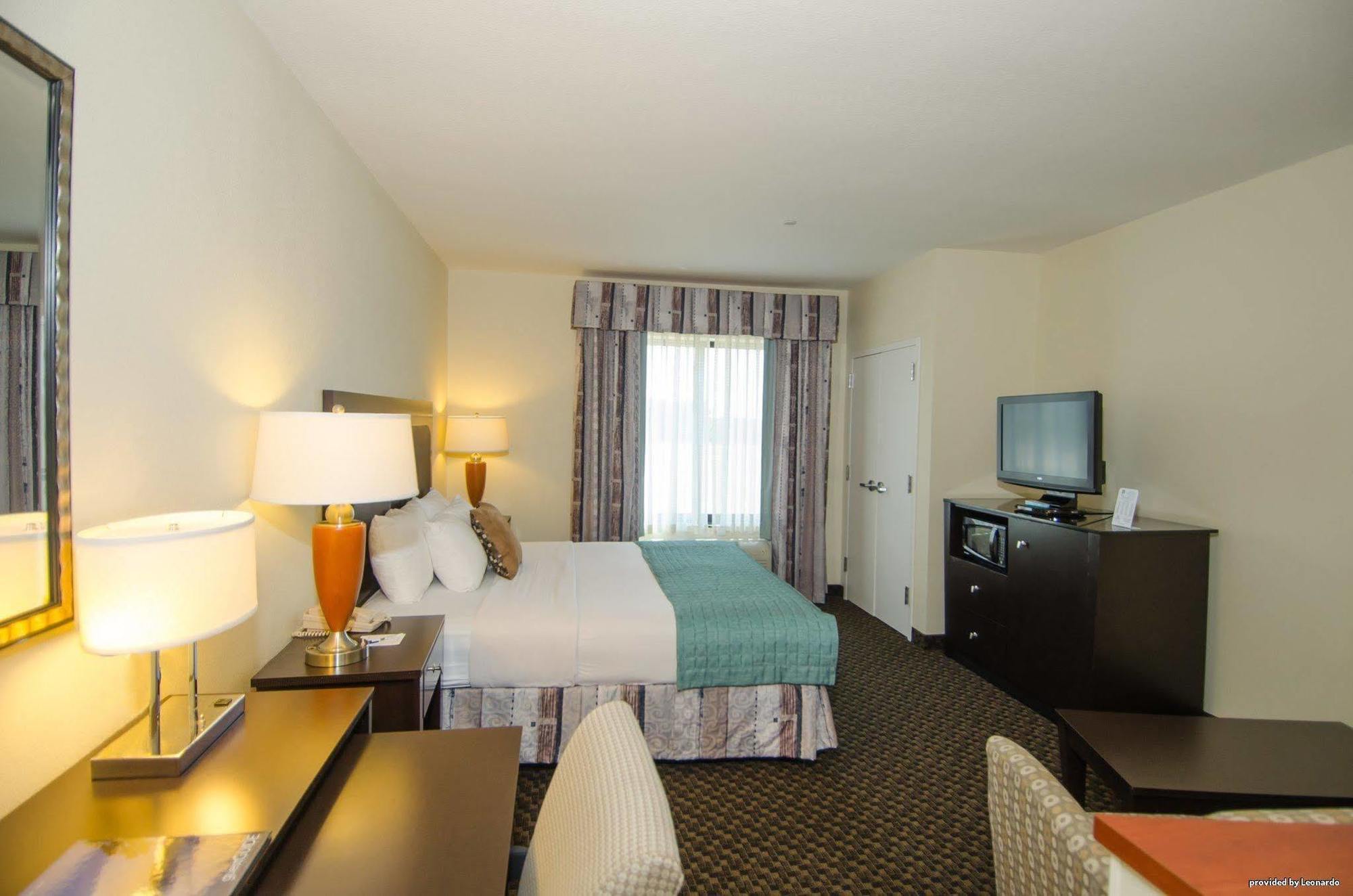 Best Western Plus Castlerock & Hotel