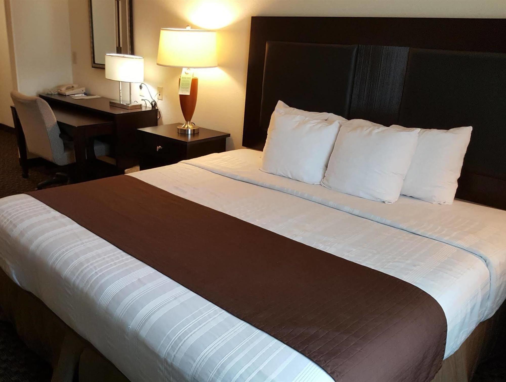 Best Western Plus Castlerock & Hotel Bentonville